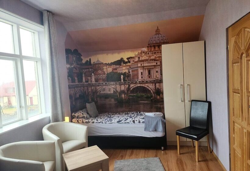 اتاق استاندارد سه تخته با سرویس بهداشتی مشترک, Guesthouse Kiljan