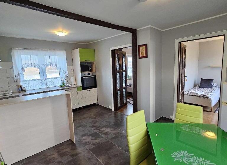 آپارتمان 3 خوابه, Guesthouse Kiljan