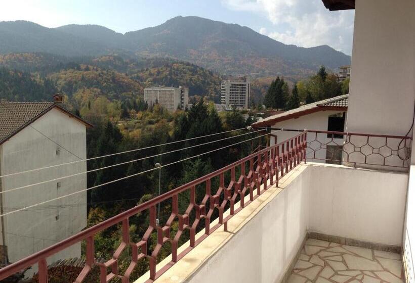 غرفة قياسية حمام مشترك, Katya Guest House