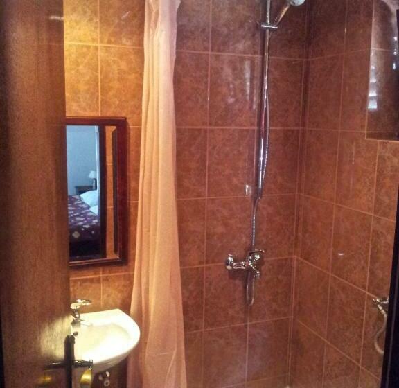 اتاق راحتی با چشم‌انداز دریا, Villa Sara Guesthouse