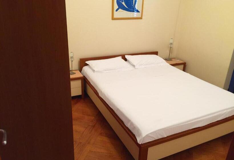 آپارتمان 1 خوابه با چشم‌انداز دریا, Villa Sara Guesthouse