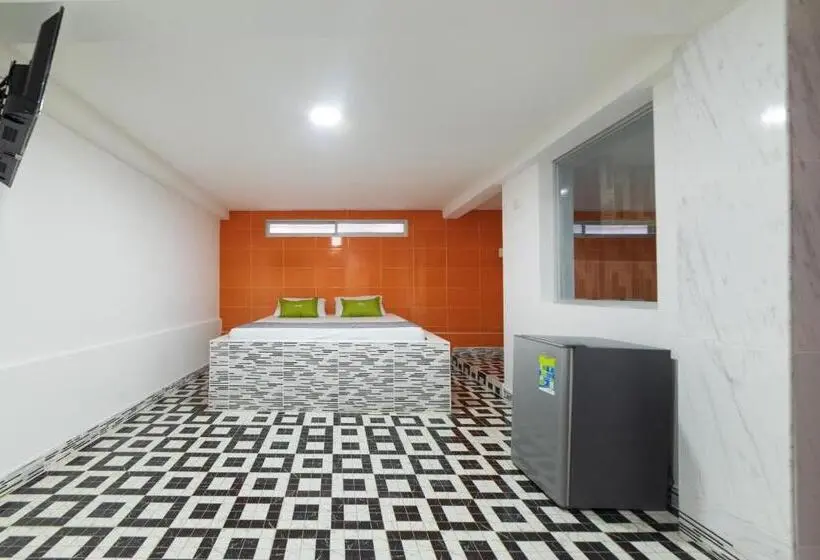 سوییت, Ayenda 1122 Victoria