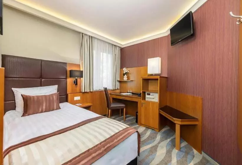 اتاق اکونومی یک تخته, Carlton Hotel Buda Castle