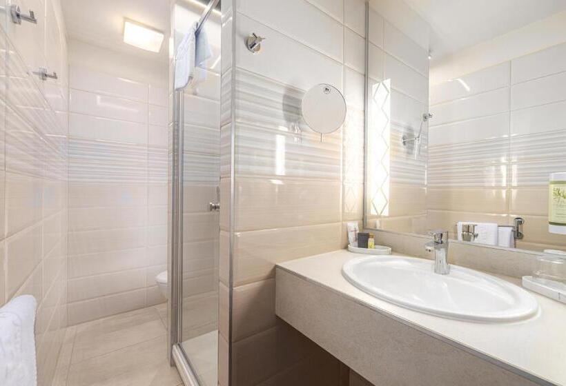 Номер Economy Индивидуальный, Carlton Hotel Buda Castle
