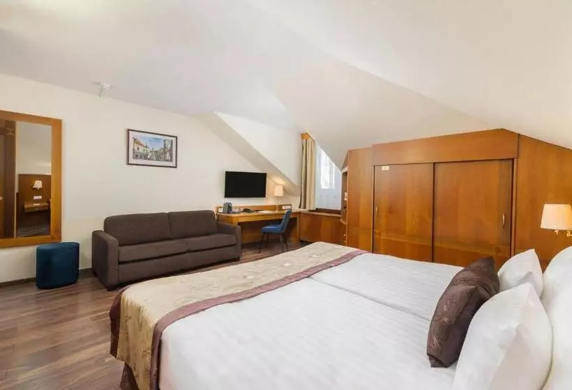 اتاق سوپریور, Carlton Hotel Buda Castle