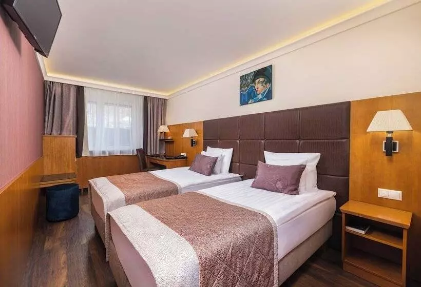 اتاق استاندارد, Carlton Hotel Buda Castle