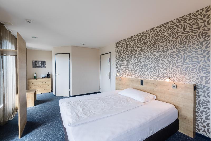 חדר משפחתי, Aarau West Swiss Quality