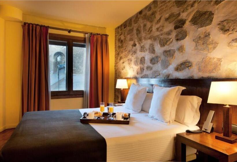 标准间, Abad Toledo