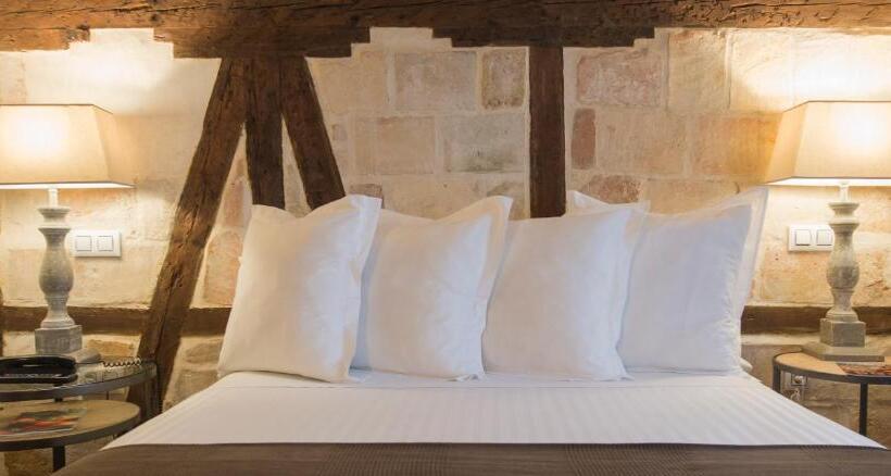 高级大房间, Abad Toledo