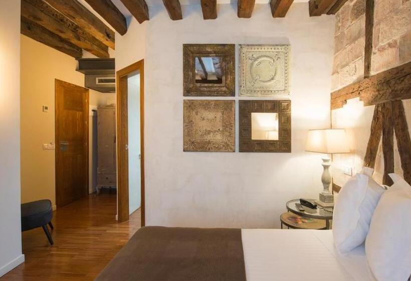 标准间, Abad Toledo