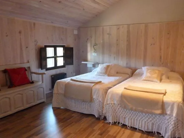 سوییت دوبلکس, Casona De San Pantaleón De Aras
