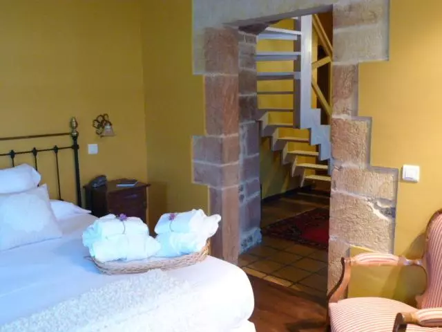 سوییت دوبلکس, Casona De San Pantaleón De Aras