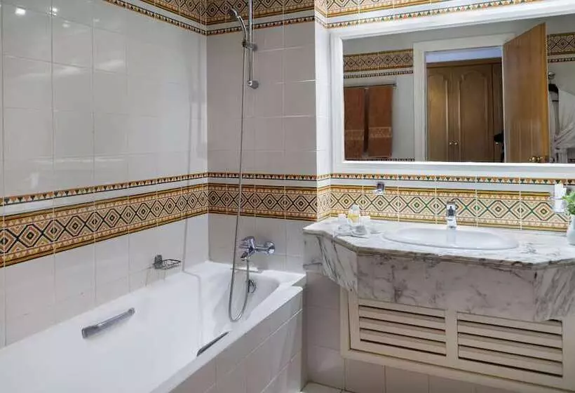 اتاق استاندارد چهار تخته, El Mouradi Douz