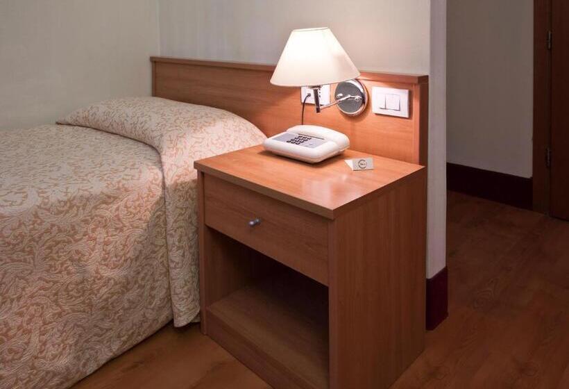 اتاق اکونومی یک تخته, Fortuna