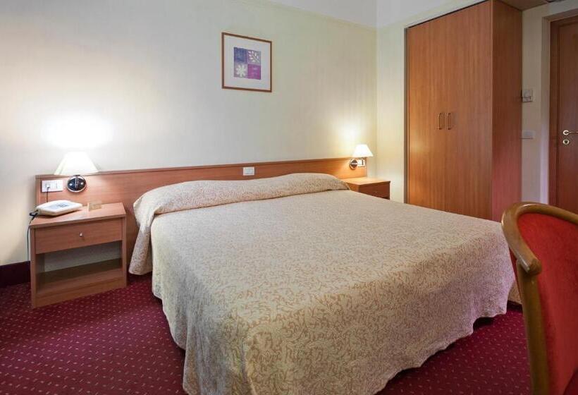 اتاق استاندارد, Fortuna