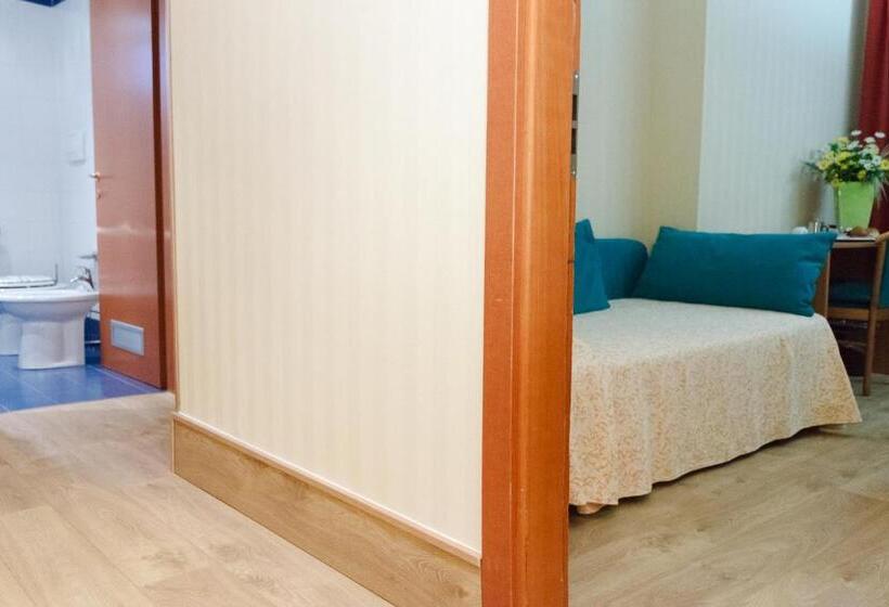 اتاق ساده چهارنفره, Fortuna