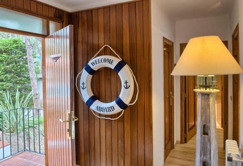 בונגלו משפחתי, Garbi