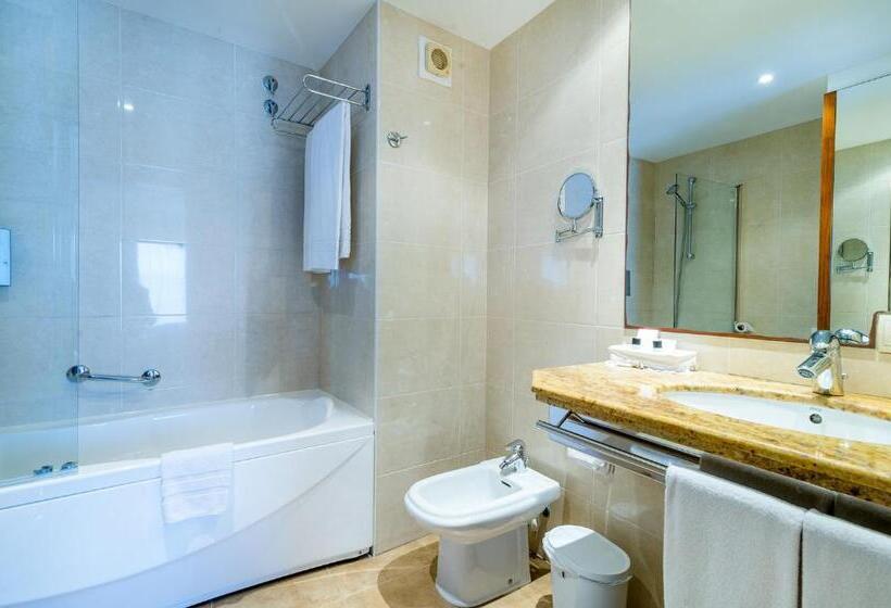 חדר סופריור, Garbi