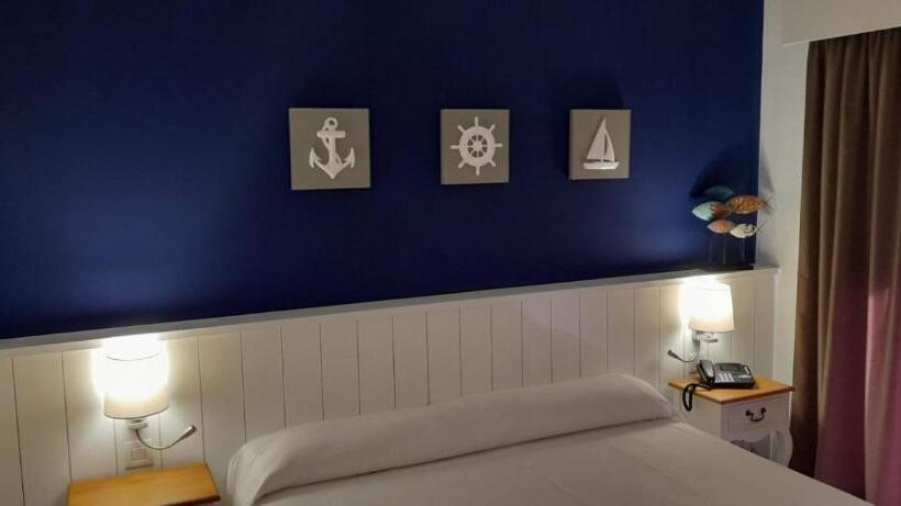 اتاق لوکس خانوادگی, Garbi