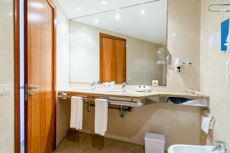 חדר סופריור, Garbi