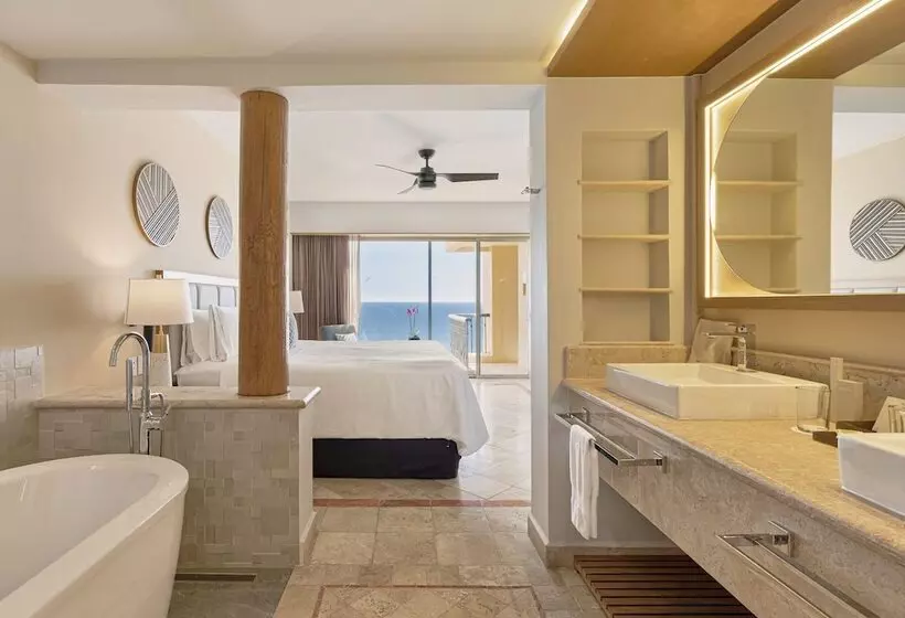 سوییت خانوادگی, Grand Fiesta Americana Los Cabos All Inclusive Golf & Spa