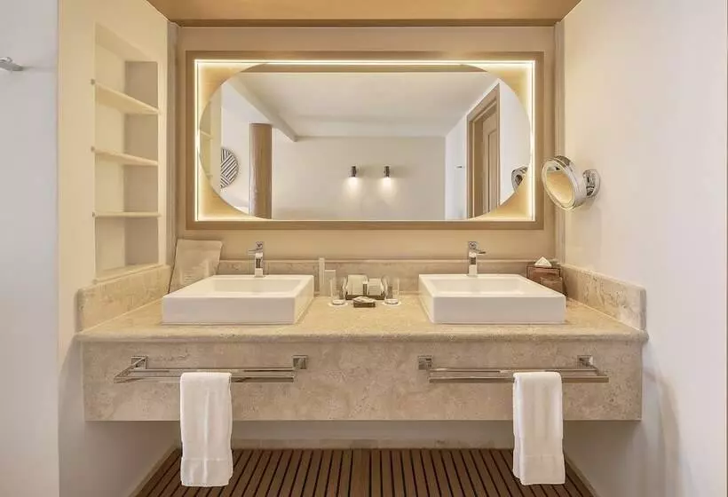 سوییت خانوادگی, Grand Fiesta Americana Los Cabos All Inclusive Golf & Spa