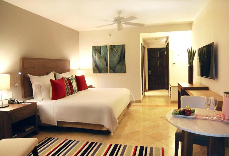 キングサイズベッドのデラックスルーム, Grand Fiesta Americana Los Cabos All Inclusive Golf & Spa