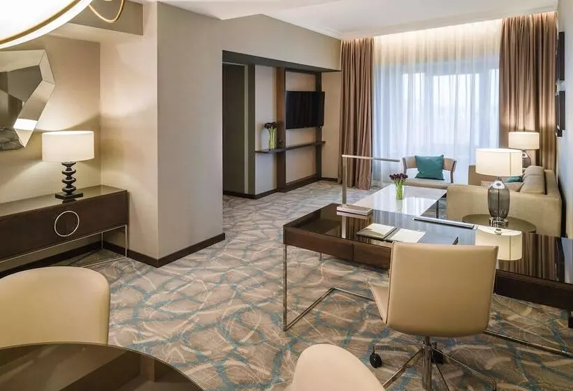 Perhesviitti 2 Makuuhuonetta, Jw Marriott Bucharest Grand