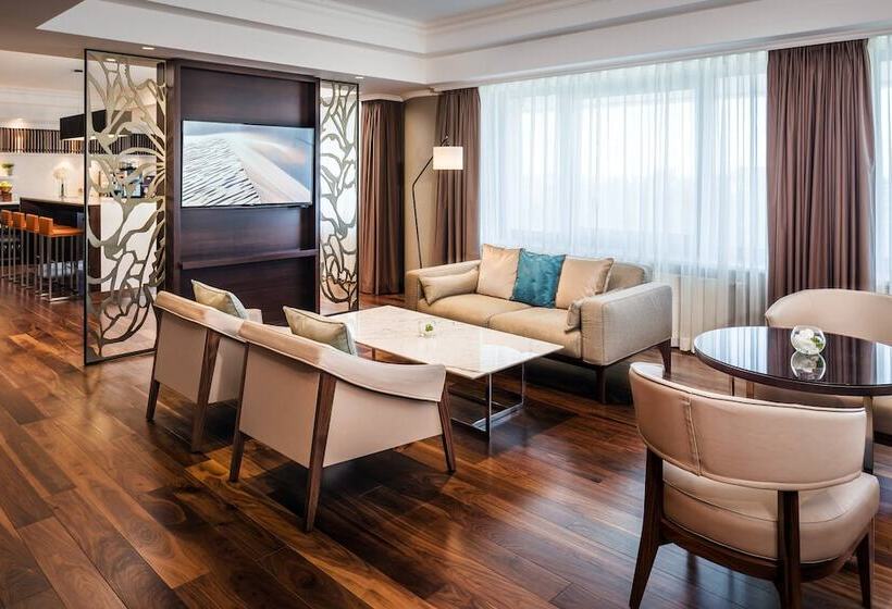 سوییت, Jw Marriott Bucharest Grand