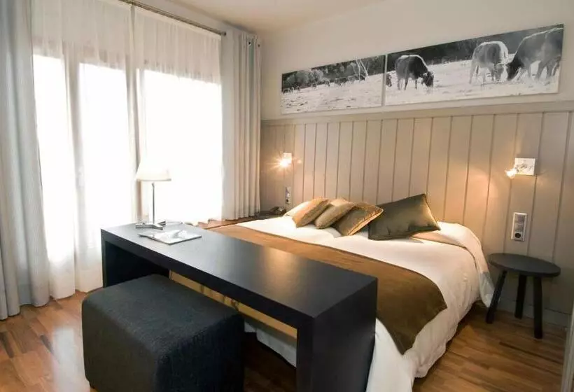 Standard Room with Balcony Garden View, Restaurant Pessets & SPA
