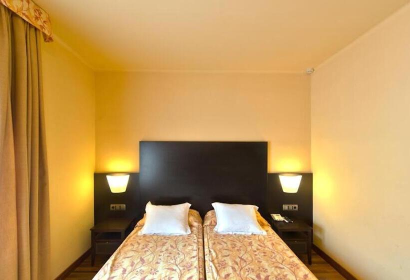 Номер Стандарт Индивидуальный, Restaurant Pessets & SPA