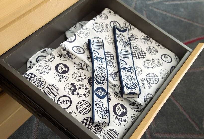 اتاق استاندارد با تخت بزرگ, Rihga Royal Hotel Kyoto