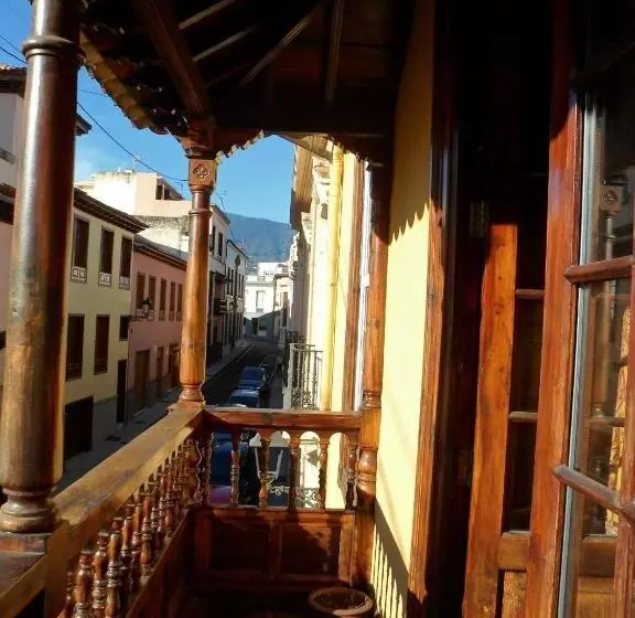 سوییت لوکس, Rural Victoria   La Orotava