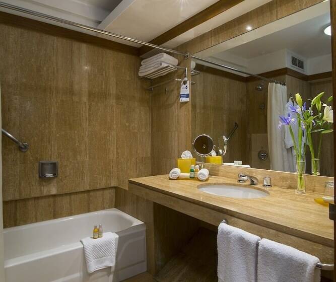 Номер Executive, Sonesta Hotel El Olivar