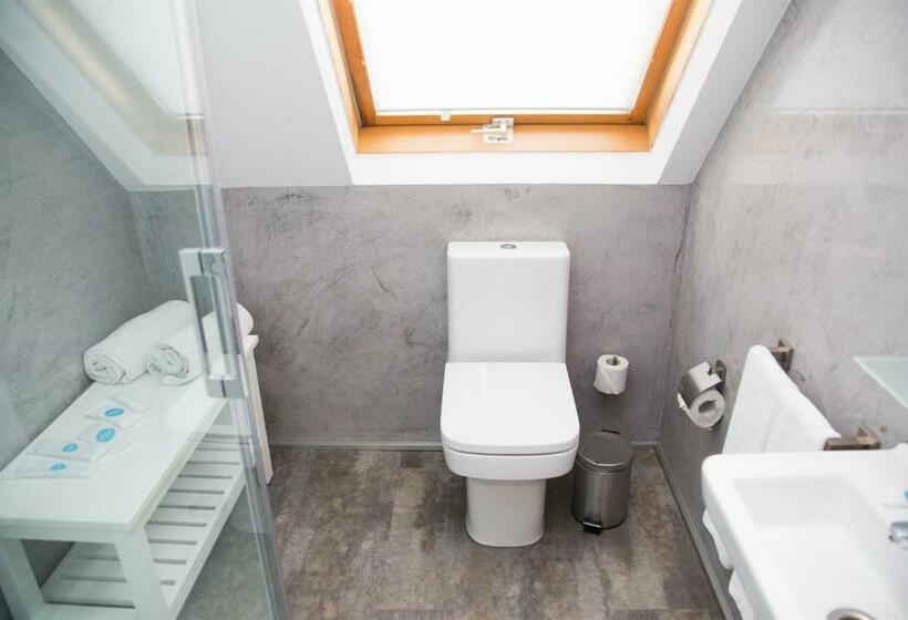 اتاق استاندارد یک نفره, Vertice Sevilla