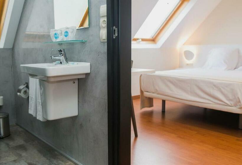 اتاق استاندارد یک نفره, Vertice Sevilla