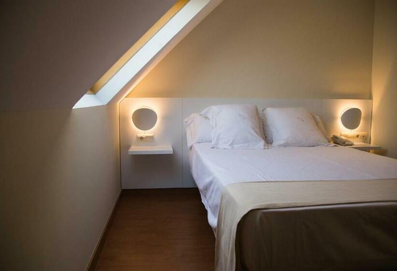 اتاق استاندارد یک نفره, Vertice Sevilla