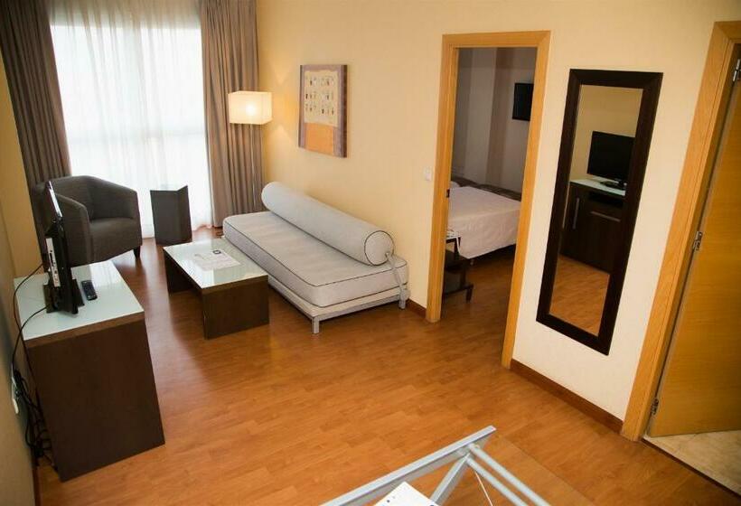 سوییت جونیور, Vertice Sevilla