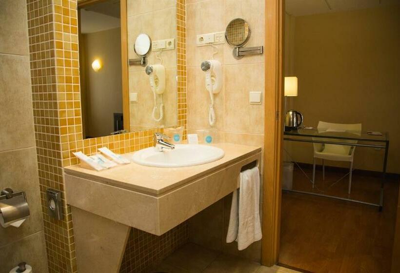 سوییت جونیور, Vertice Sevilla