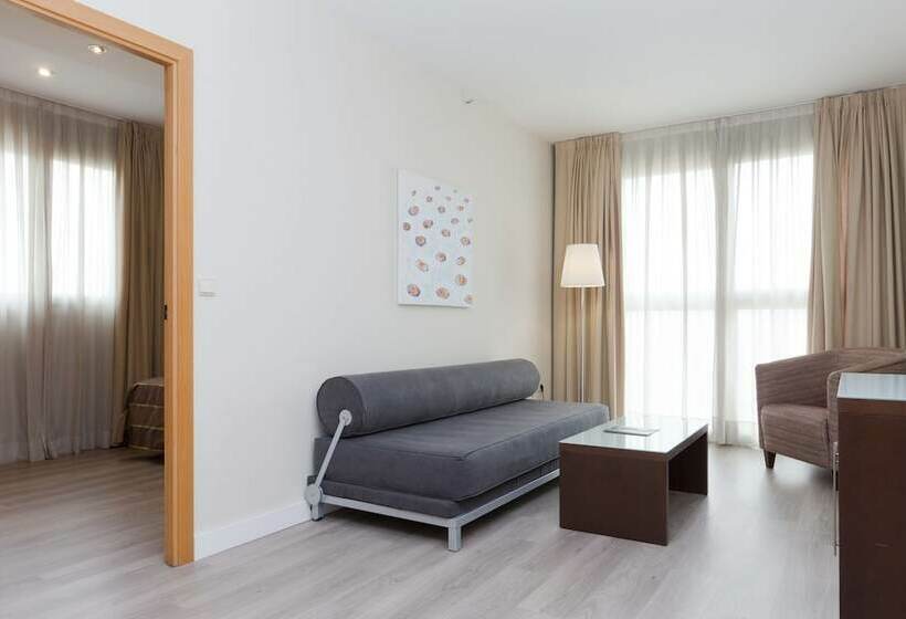سوییت جونیور, Vertice Sevilla