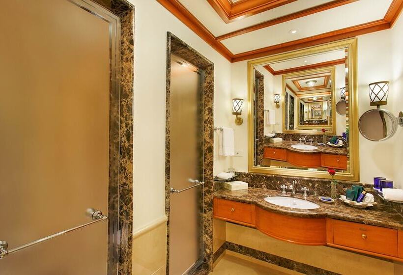 디럭스 룸 가든 전망, Wildflower Hall, An Oberoi Resort, Shimla