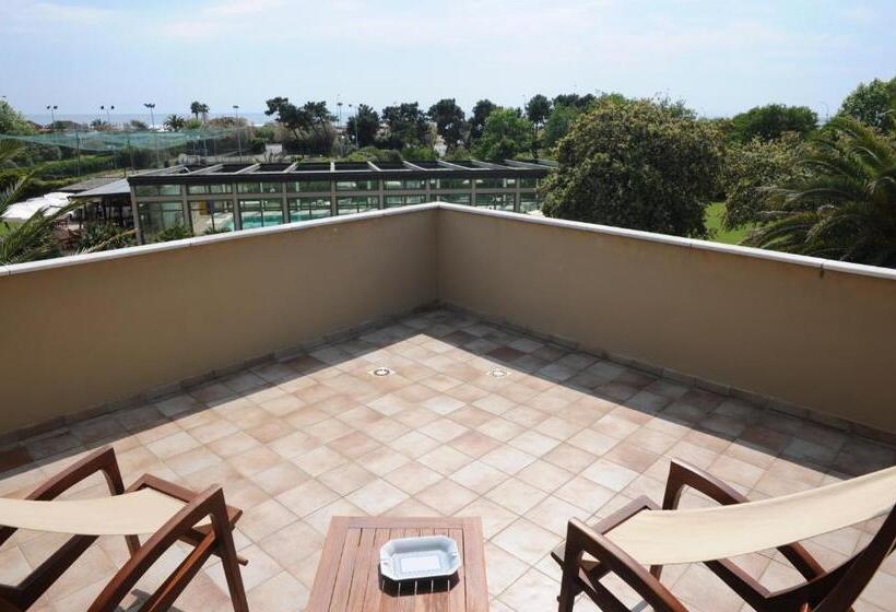 جناح مزود بتراس, Villa Undulna  Terme Della Versilia