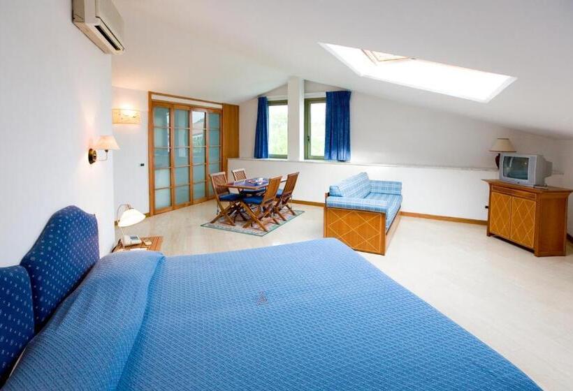 إستوديو قياسى, Villa Undulna  Terme Della Versilia