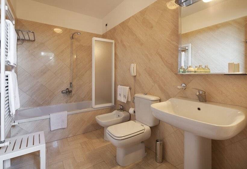 غرفة قياسية مزوَّدة بتراس, Villa Undulna  Terme Della Versilia