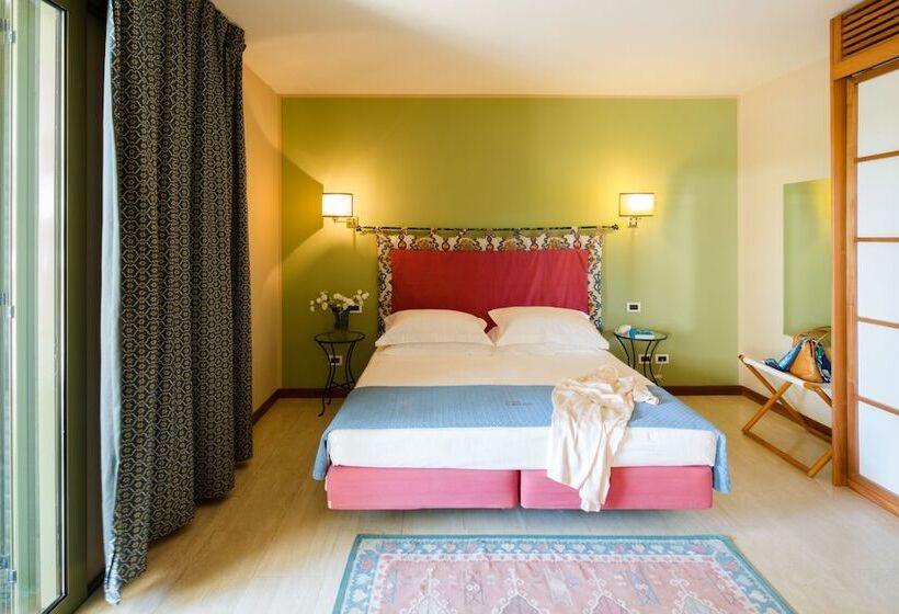 جناح مزود بتراس, Villa Undulna  Terme Della Versilia