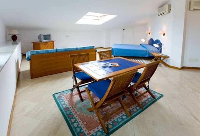 إستوديو قياسى, Villa Undulna  Terme Della Versilia