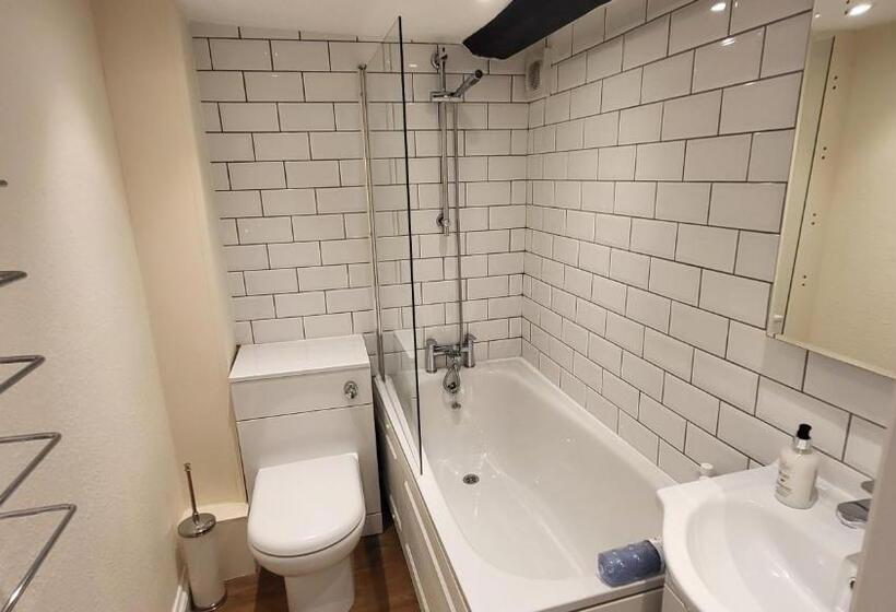 غرفة قياسية فردية, Unicorn Inn