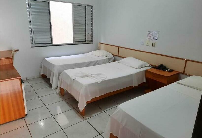 标准三人间, Bravo City Hotel Nova Mutum