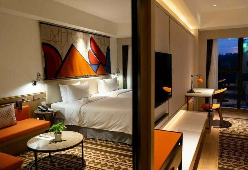Номер Deluxe, Hilton Garden Inn Xiamen Bailuzhou Park