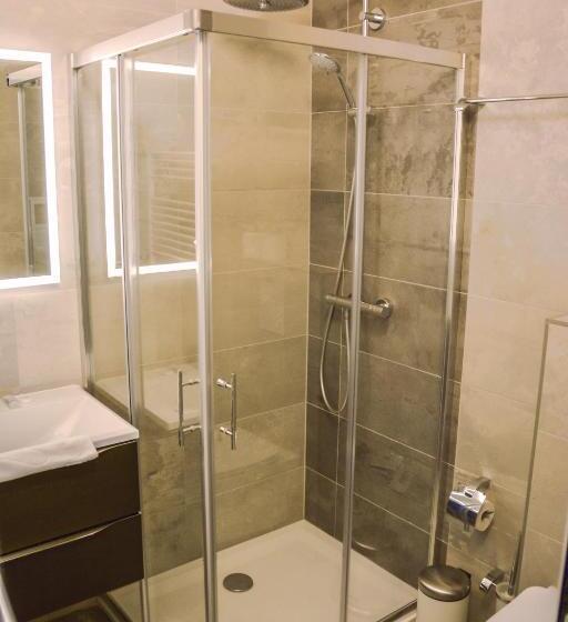 اتاق لوکس, Morea